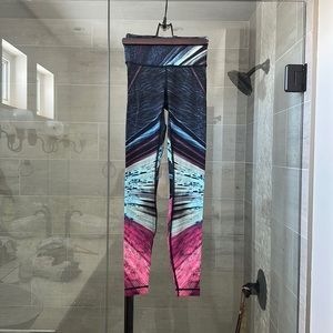 Lululemon tights size 2